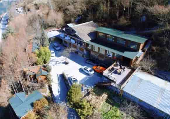 Thumbnail 4 Thumbnail 4