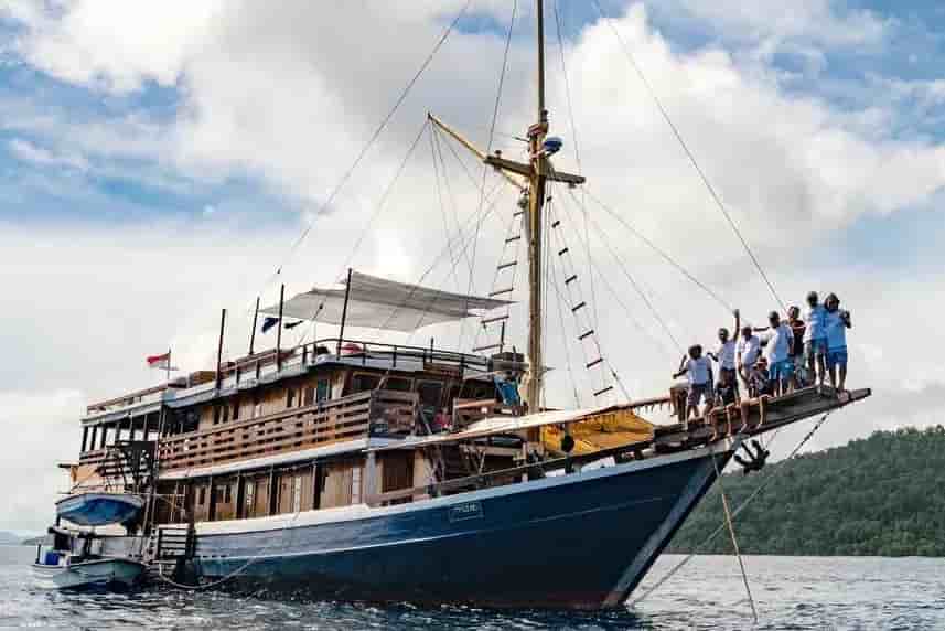 Thumbnail 3 Thumbnail 3