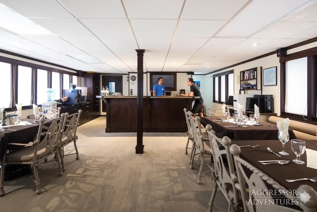 Carousel - image Carousel - image