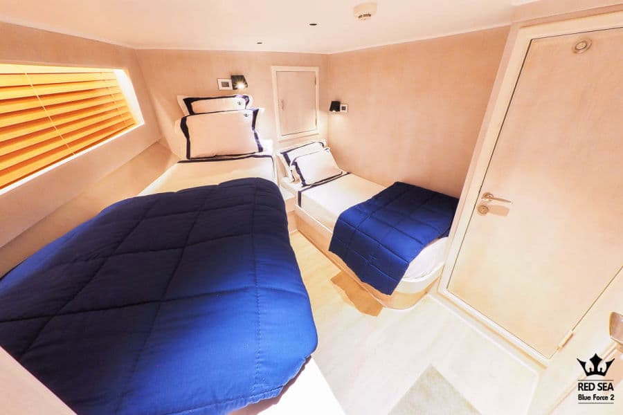 Twin Lower Deck - image Twin Lower Deck - image