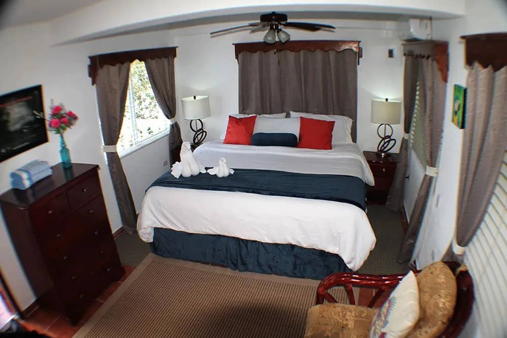 Oceanfront Room King - image Oceanfront Room King - image