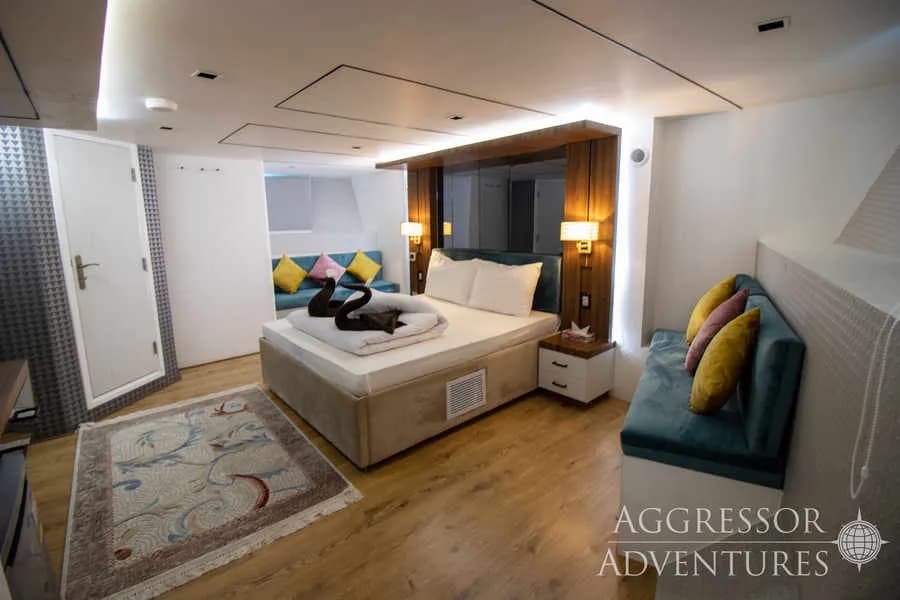 Red Sea Aggressor IV Master Cabin - image Red Sea Aggressor IV Master Cabin - image