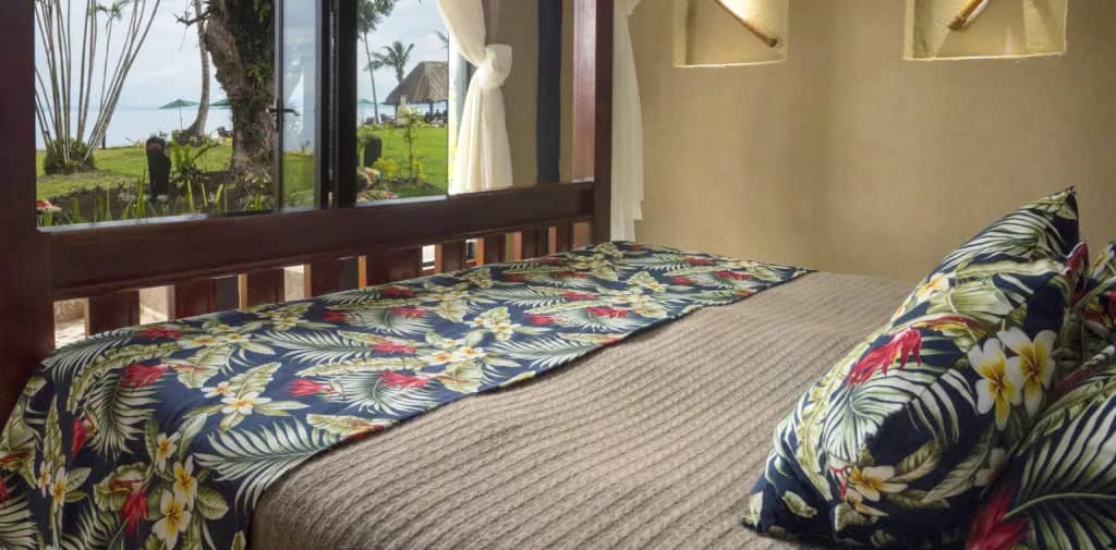 Deluxe Oceanfront Bures - image Deluxe Oceanfront Bures - image