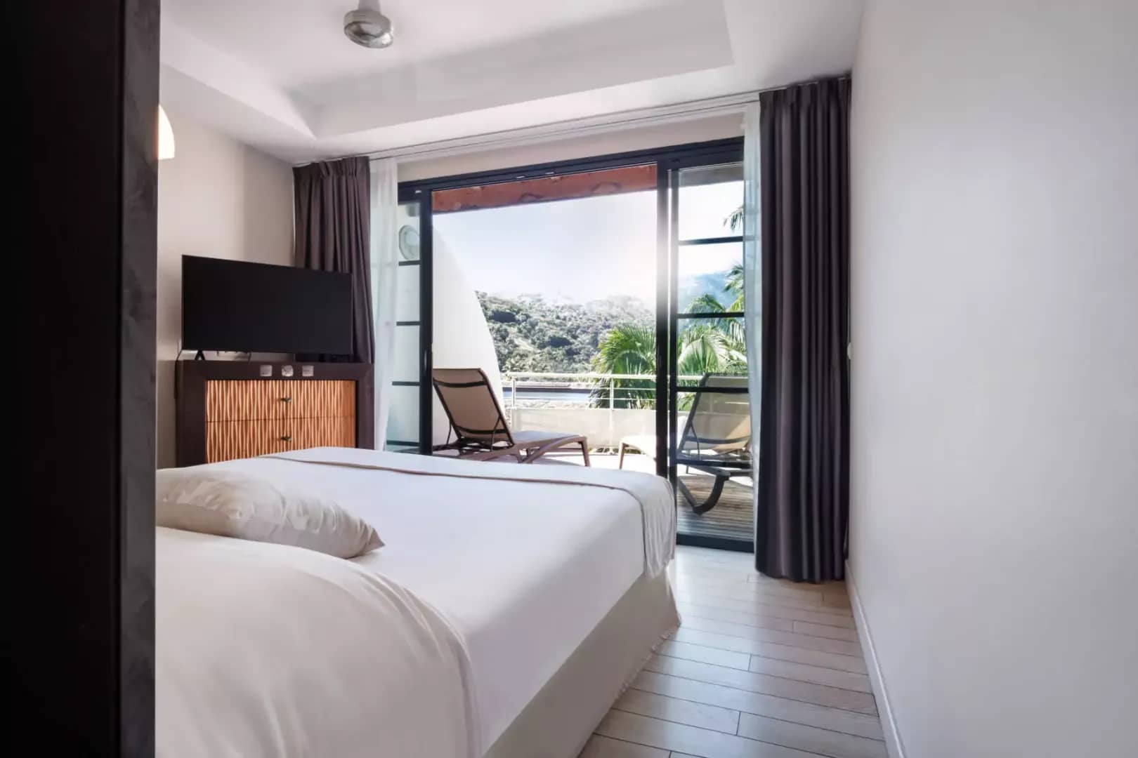 1 Bedroom Duplex Suite - image 1 Bedroom Duplex Suite - image