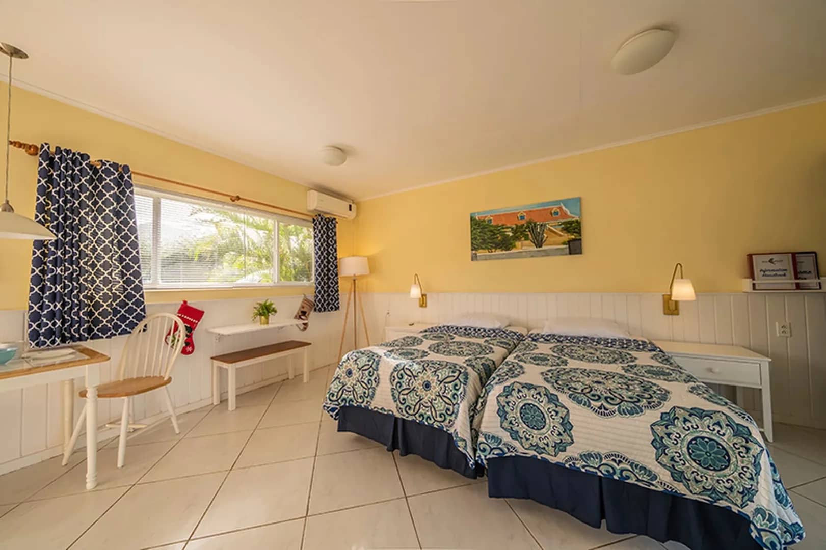 Studio - image Studio - image