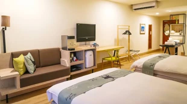 Standard Mountain View Room - image Standard Mountain View Room - image