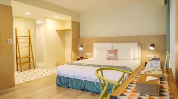 Mountain Deluxe - image Mountain Deluxe - image