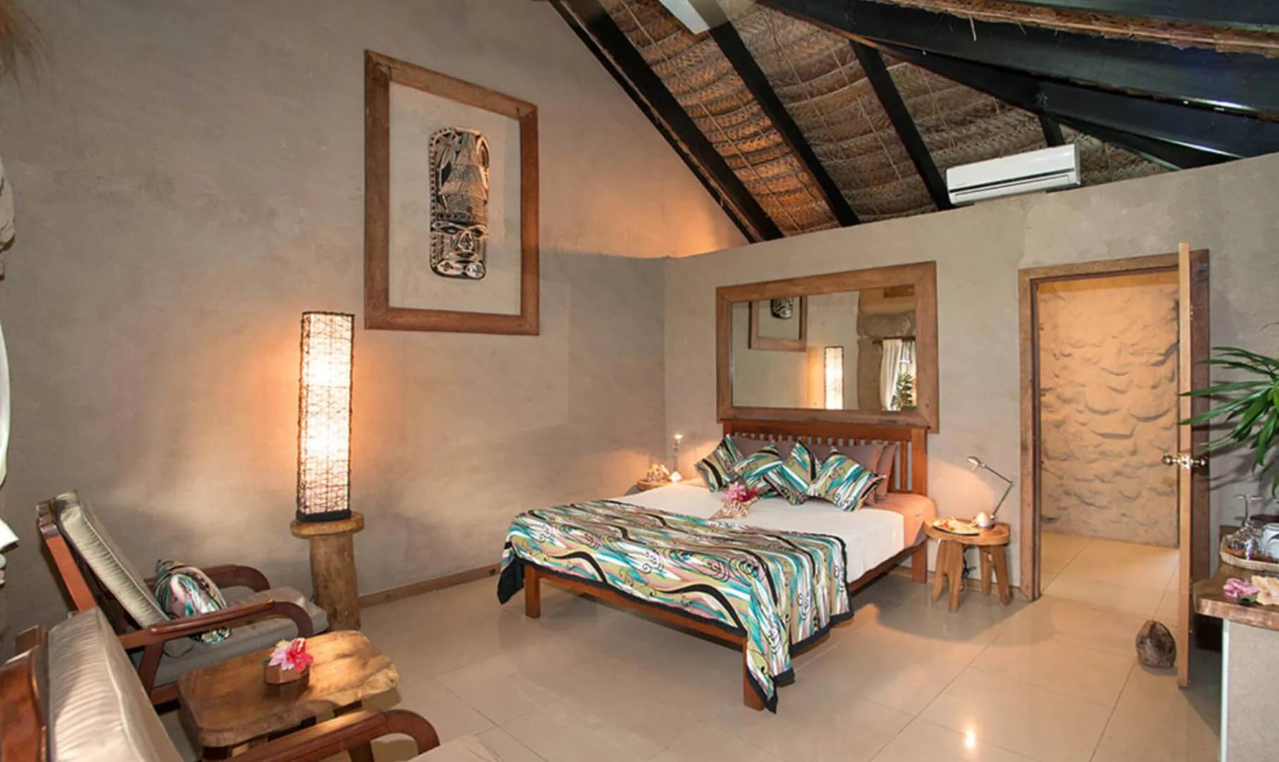 Standard Oceanfront Rooms - image Standard Oceanfront Rooms - image