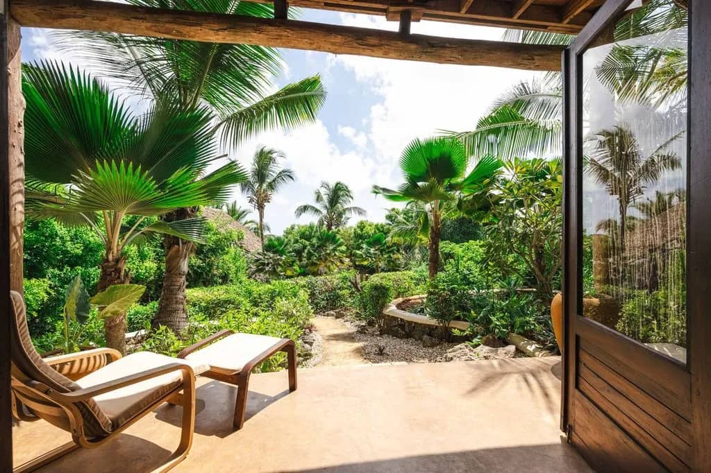 Deluxe Suite with Garden View - image Deluxe Suite with Garden View - image