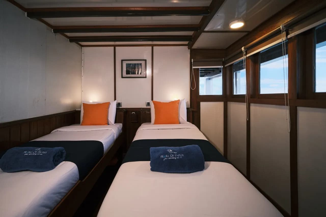 Trevally Deluxe Twin Cabin Upper Deck - image Trevally Deluxe Twin Cabin Upper Deck - image