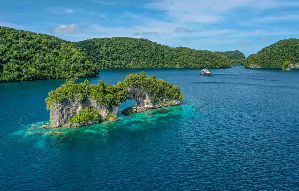 Liveaboard Diving in Palau - image Liveaboard Diving in Palau - image