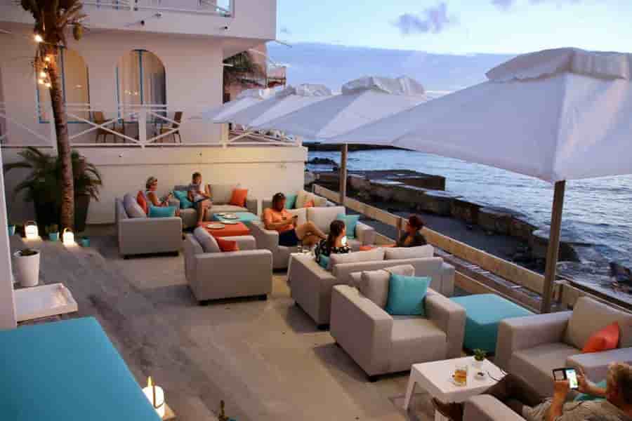 Thumbnail 9 Thumbnail 9