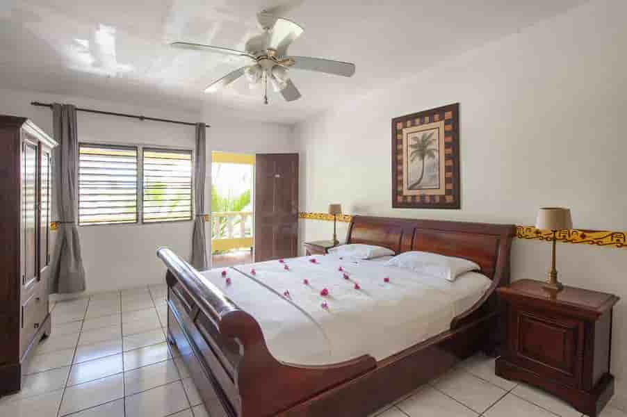 Thumbnail 4 Thumbnail 4