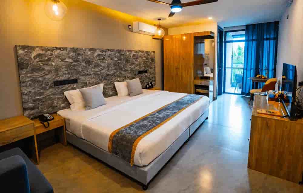 Thumbnail 9 Thumbnail 9