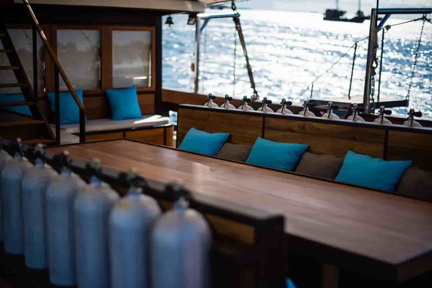 Thumbnail 2 Thumbnail 2