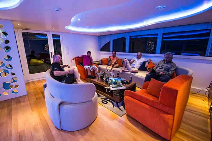 Thumbnail 2 Thumbnail 2