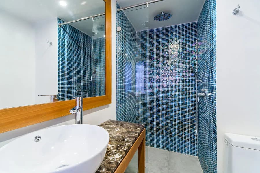 Seafari Explorer 1 - image Seafari Explorer 1 - image