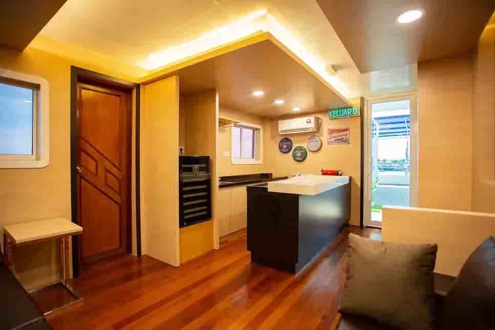 Thumbnail 6 Thumbnail 6