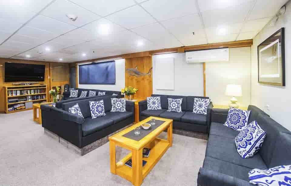 Thumbnail 9 Thumbnail 9