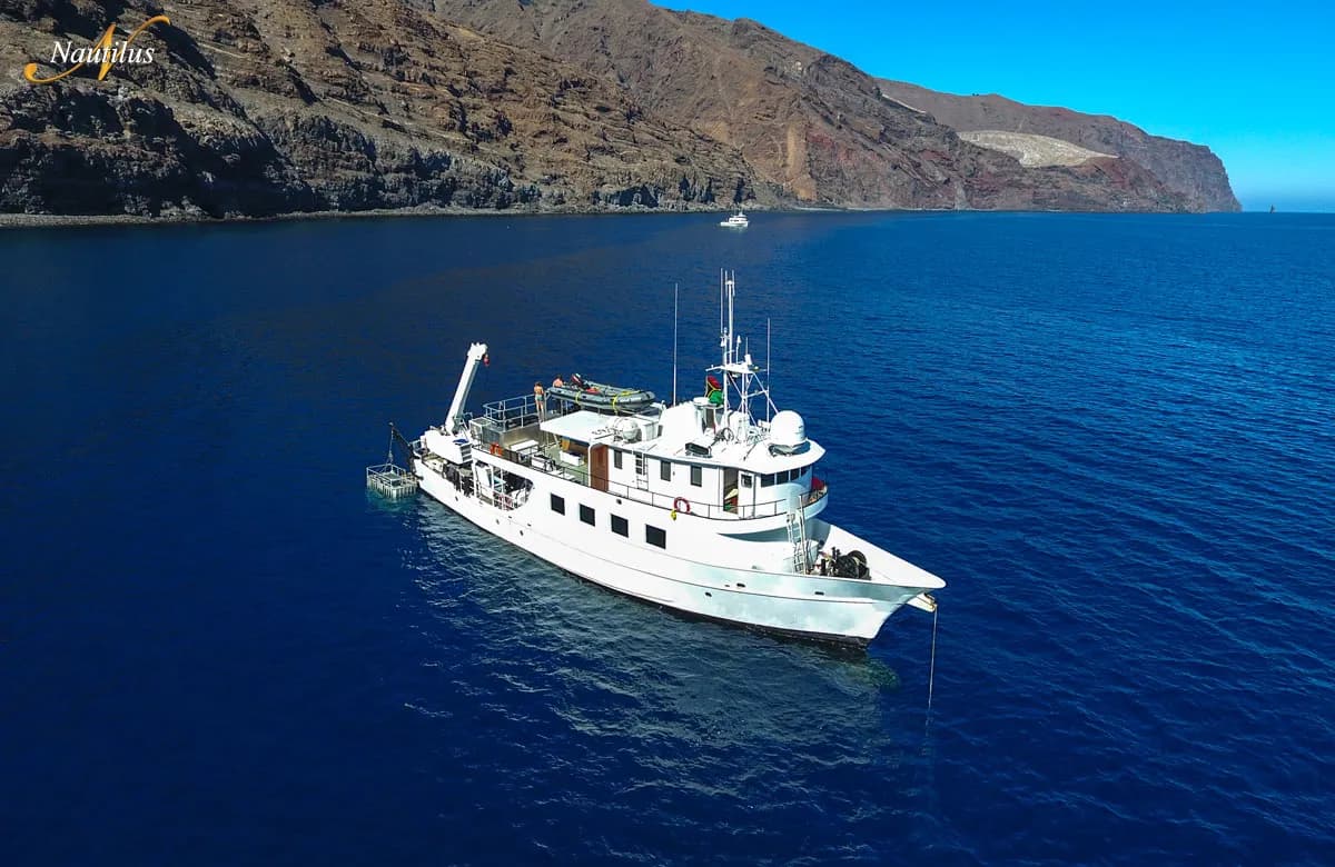 Nautilus Under Sea - image Nautilus Under Sea - image