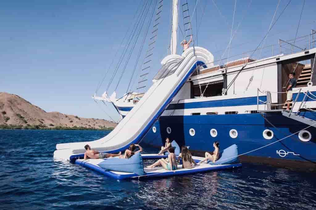 Thumbnail 2 Thumbnail 2