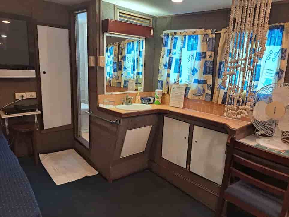 Thumbnail 4 Thumbnail 4