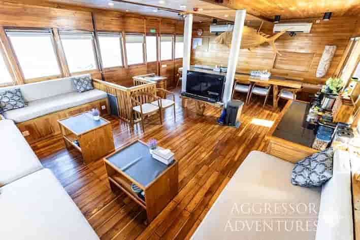 Thumbnail 4 Thumbnail 4