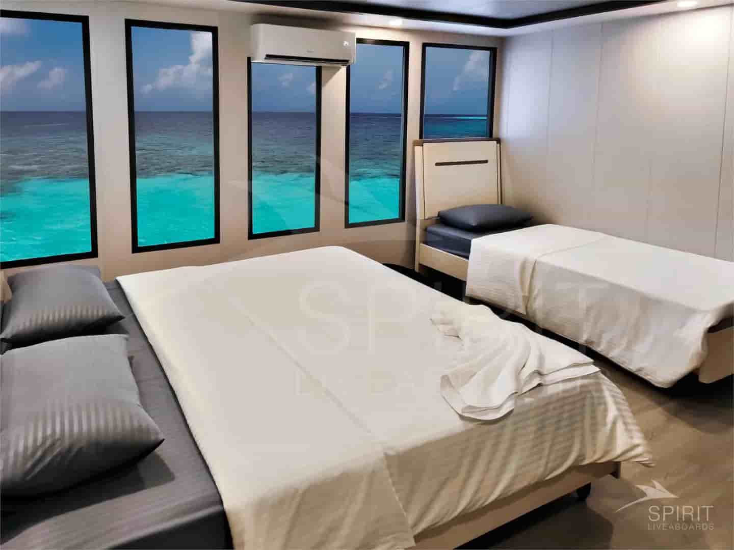 Thumbnail 9 Thumbnail 9