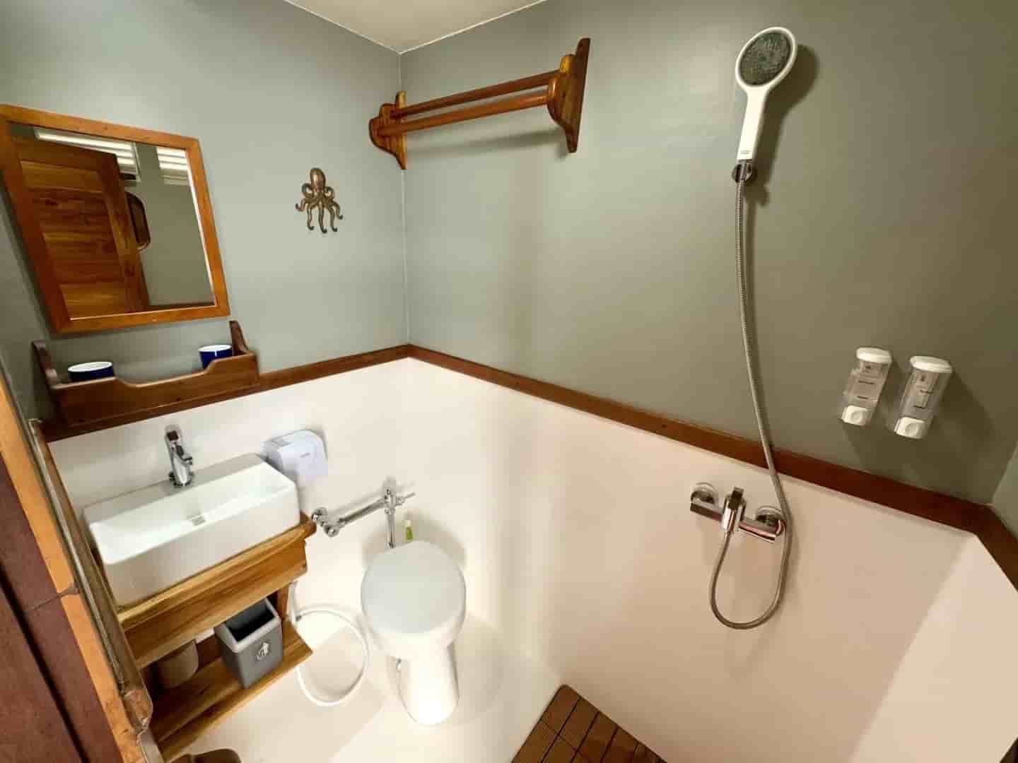 Thumbnail 4 Thumbnail 4