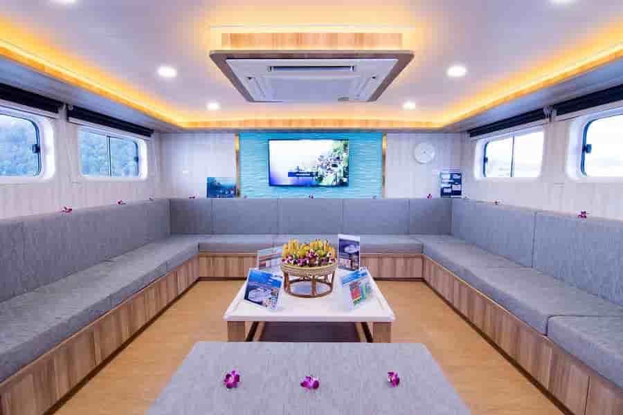 Thumbnail 2 Thumbnail 2