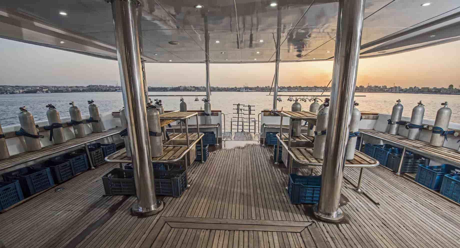 Thumbnail 9 Thumbnail 9