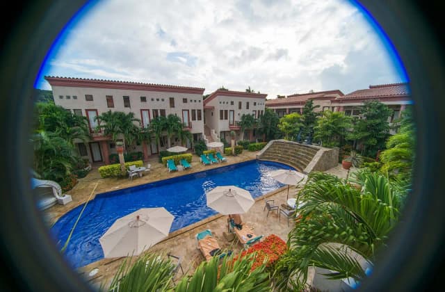 Las Sirenas by Mayan Princess Roatan Las Sirenas by Mayan Princess Roatan