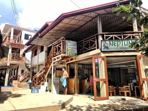 Moalboal dive resorts Moalboal dive resorts