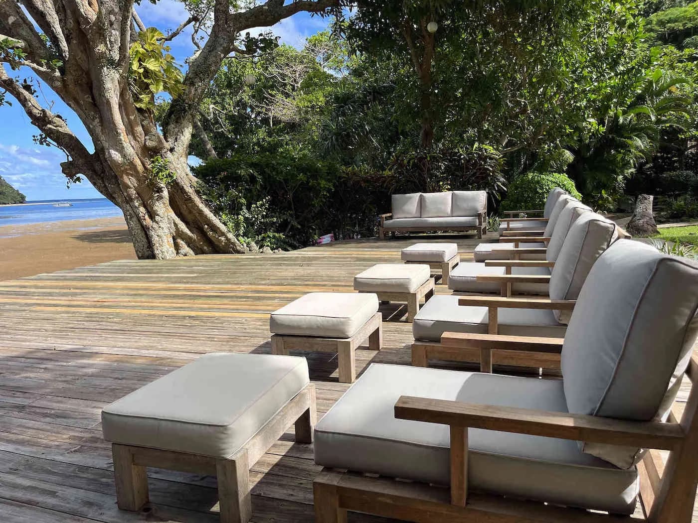 Chairs on the dive deck Chairs on the dive deck