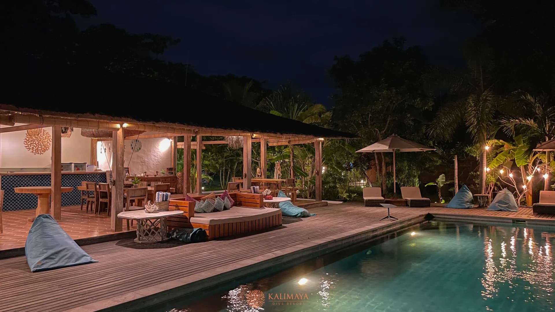 Kalimaya lounge at night Kalimaya lounge at night