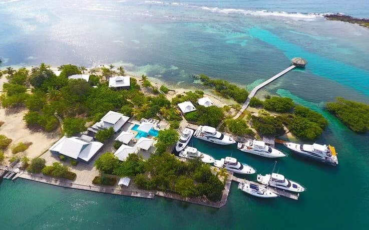 An aerial view of Barefoot Caye Roatan An aerial view of Barefoot Caye Roatan