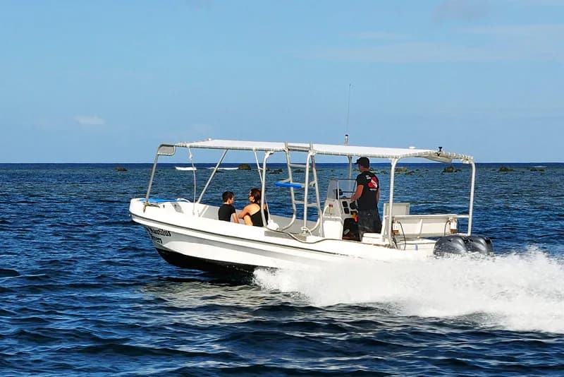 kosrae-diving-boat-1.jpg kosrae-diving-boat-1.jpg
