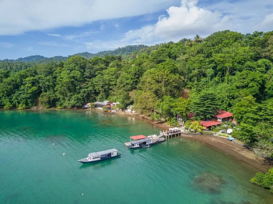 NAD Lembeh dive resort NAD Lembeh dive resort