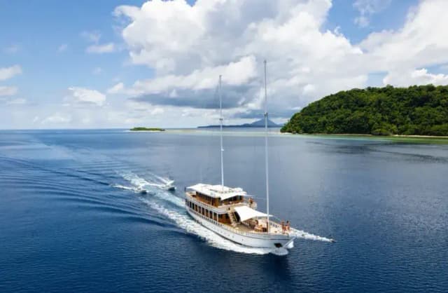 Fenides Liveaboard Special November 2025 Fenides Liveaboard Special November 2025