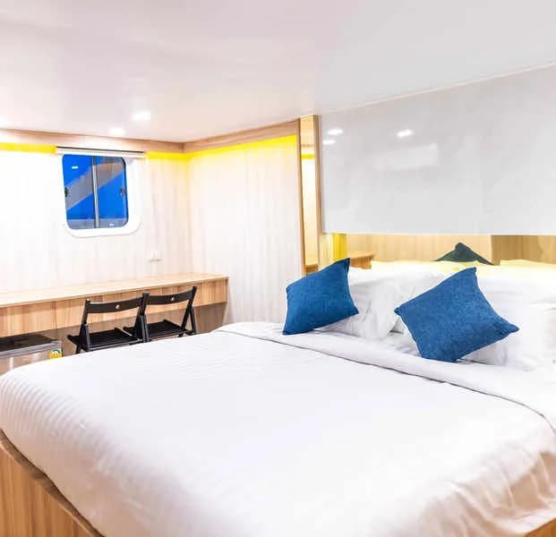 Master Ocean Front Cabin - image Master Ocean Front Cabin - image