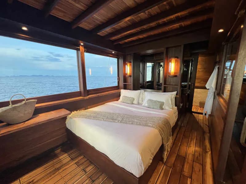 Master Cabins - image Master Cabins - image