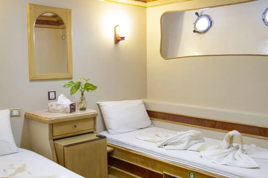 Superior Twin Cabins - image Superior Twin Cabins - image