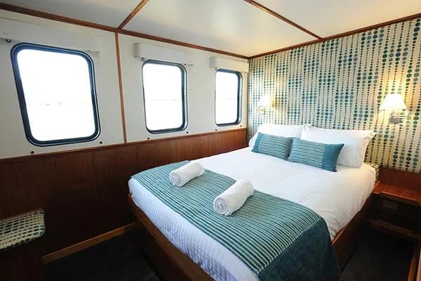 Ocean View Deluxe Cabin - image Ocean View Deluxe Cabin - image