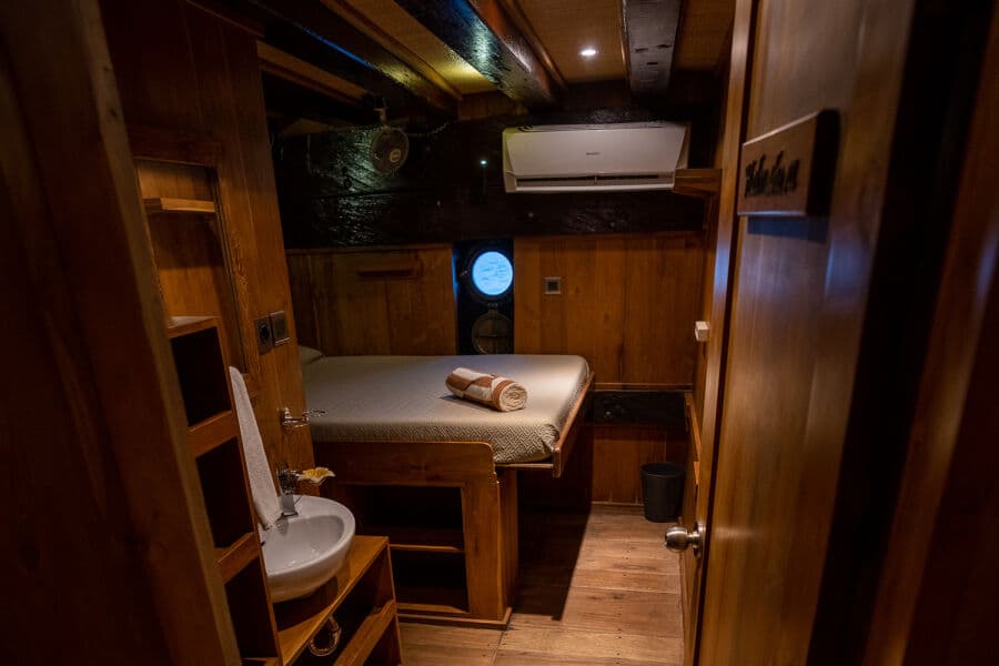 Double Lower Deck - image Double Lower Deck - image