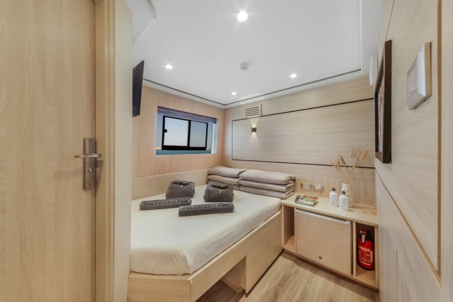 Double bed Main Deck - image Double bed Main Deck - image