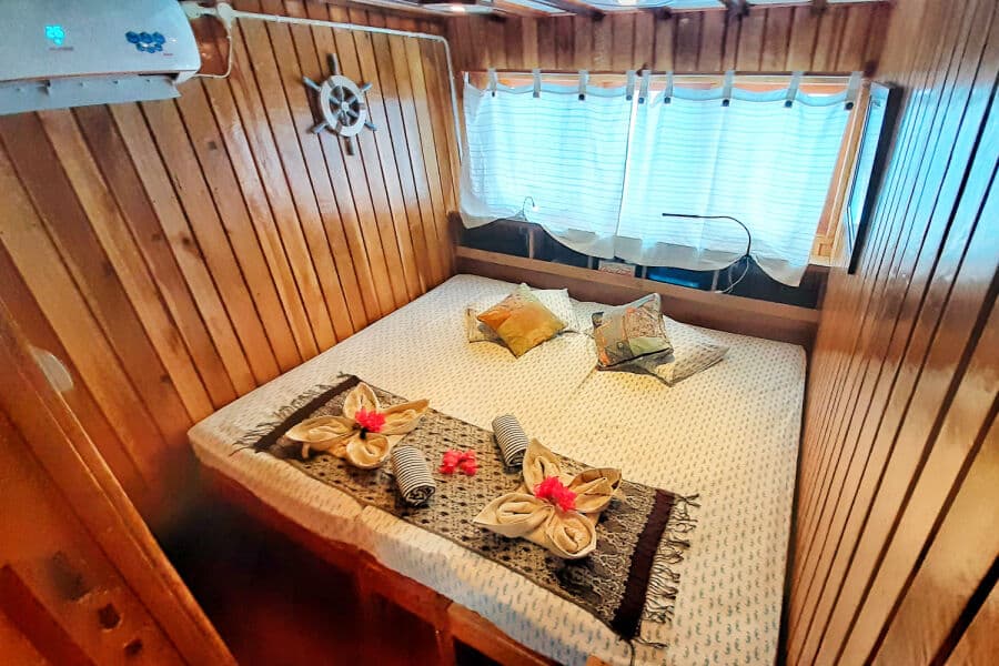 Upperdeck Cabin Upper Deck - image Upperdeck Cabin Upper Deck - image