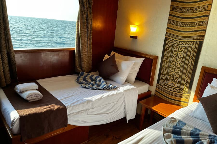 Cabin 9 - Twin Main Deck - image Cabin 9 - Twin Main Deck - image