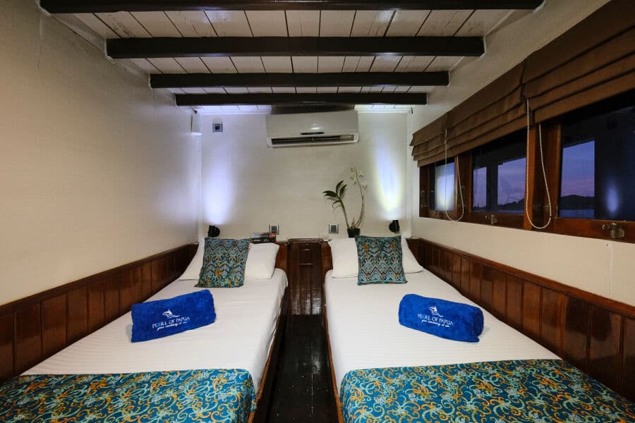 Trevally Deluxe Twin Cabin Upper Deck - image Trevally Deluxe Twin Cabin Upper Deck - image