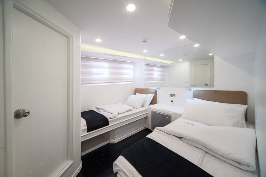 Twin Lower Deck - image Twin Lower Deck - image