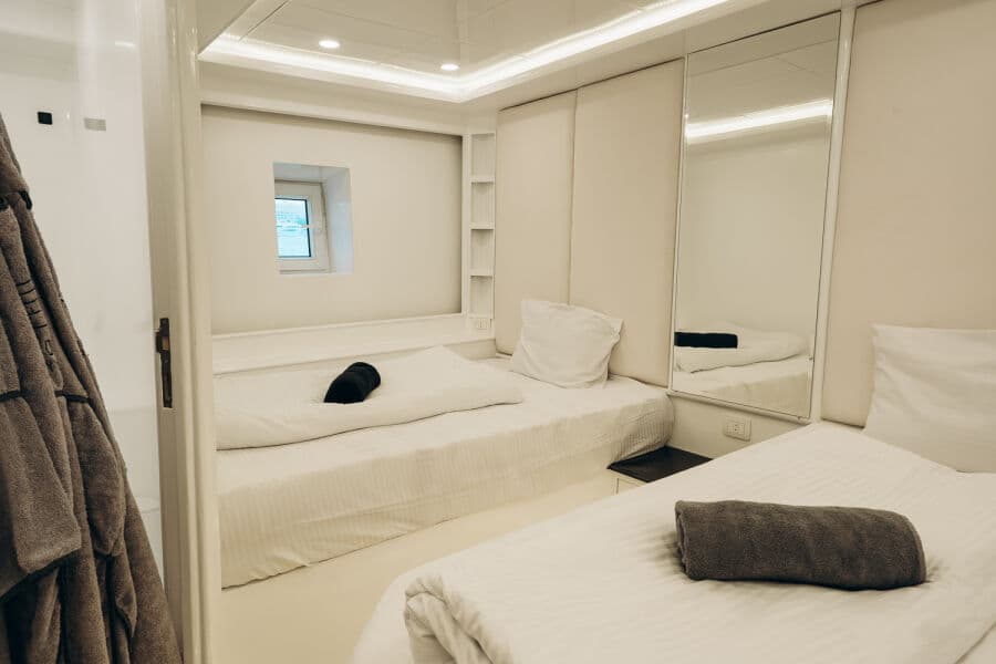 Twin Cabin A - Twin Beds, shareable Lower Deck - image Twin Cabin A - Twin Beds, shareable Lower Deck - image